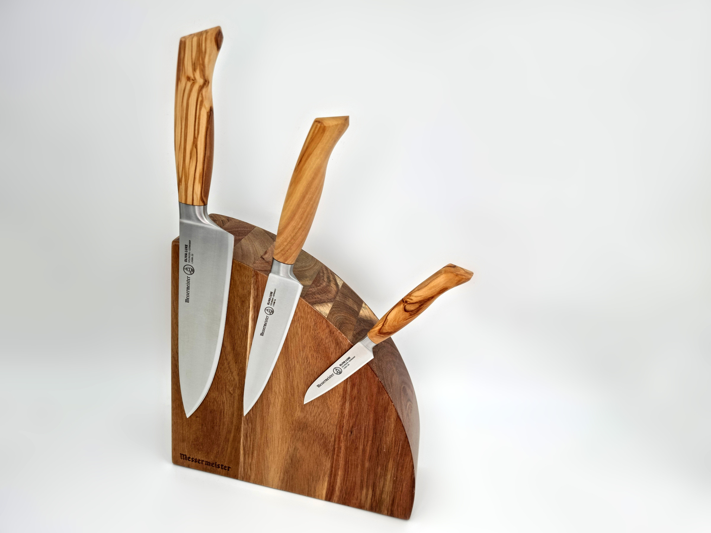 https://knivesstudio.com/127/messermeister-oliva-luxe-3-knives-set-with-magnetic-knife-block.jpg