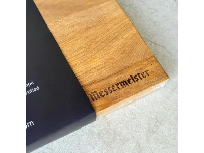 Messermeister Közepes Tölgyfa Vágódeszka | Knives Studio