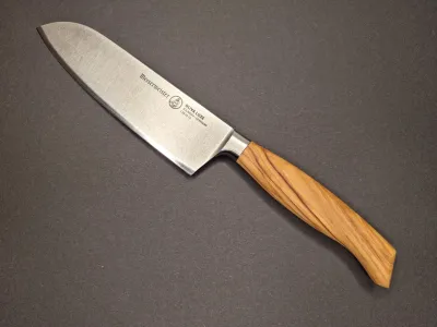 Coltello Santoku Messermeister Oliva Luxe 16 cm | Knives Studio