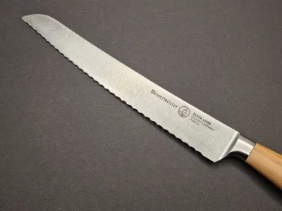Μαχαίρι ψωμιού Messermeister Oliva Luxe 23 εκ. | Knives Studio