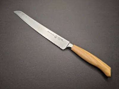 Maizes nazis Messermeister Oliva Luxe 23 cm | Knives Studio